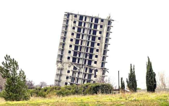 Collapsing tower